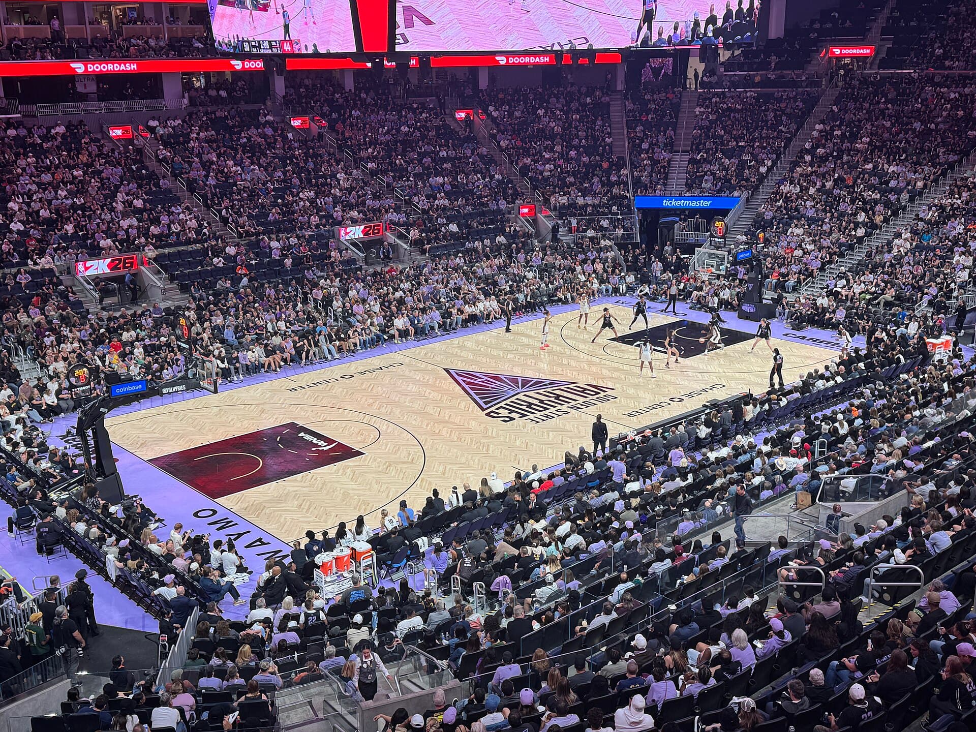 Contextual image of Indiana Fever at Golden State Valkyries - August 2025 - Sarah Stierch 07