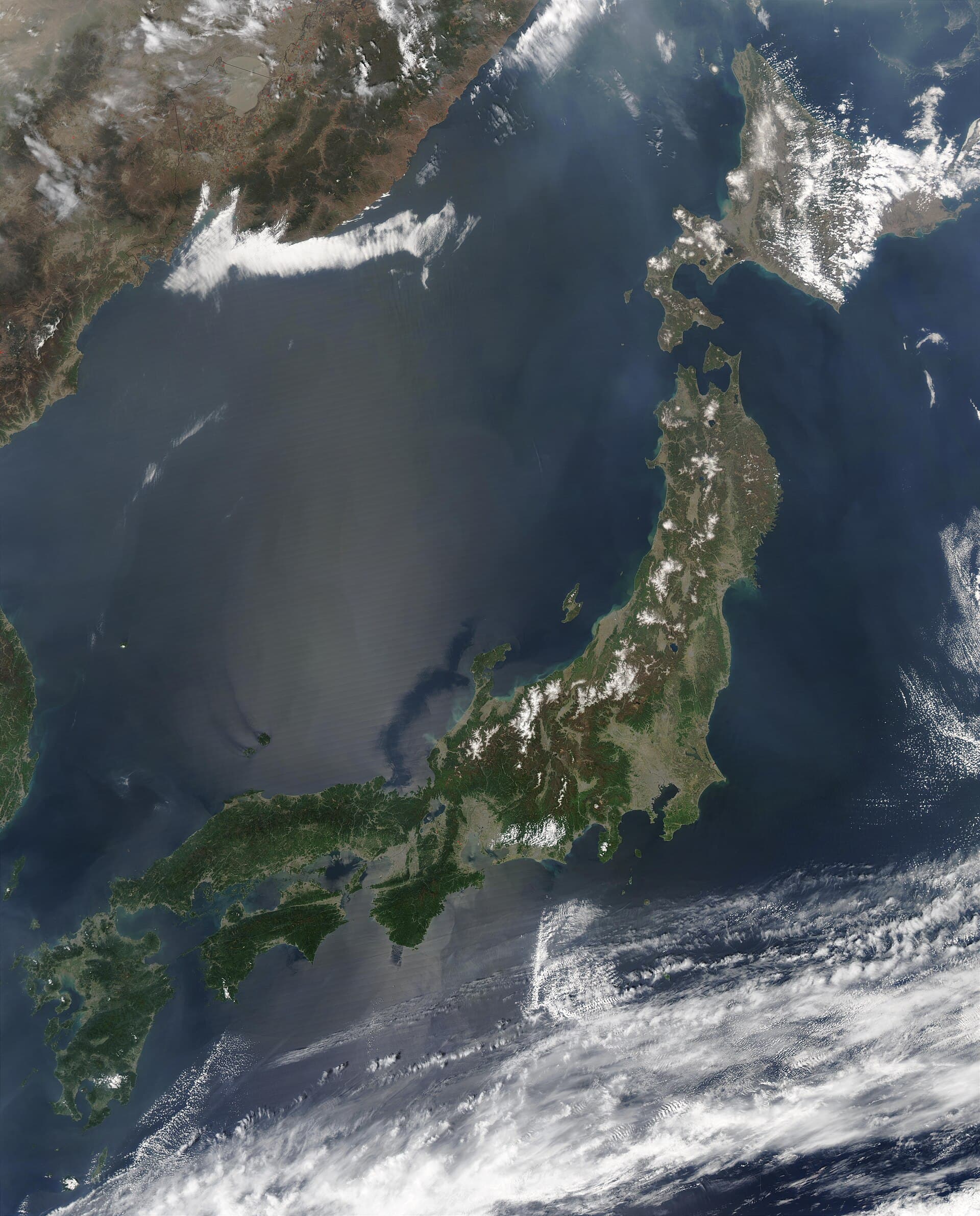 Contextual image of Satellite image of Japan in May 2003